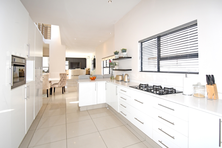To Let 3 Bedroom Property for Rent in North Riding Gauteng