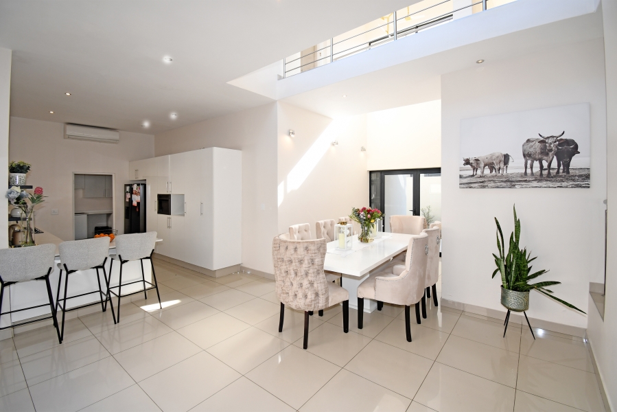 To Let 3 Bedroom Property for Rent in North Riding Gauteng