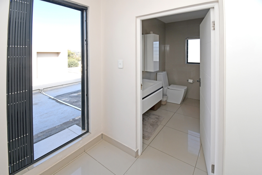 To Let 3 Bedroom Property for Rent in North Riding Gauteng