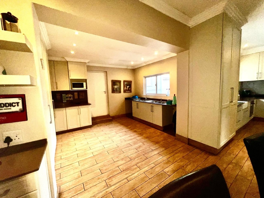 4 Bedroom Property for Sale in Savoy Estate Gauteng