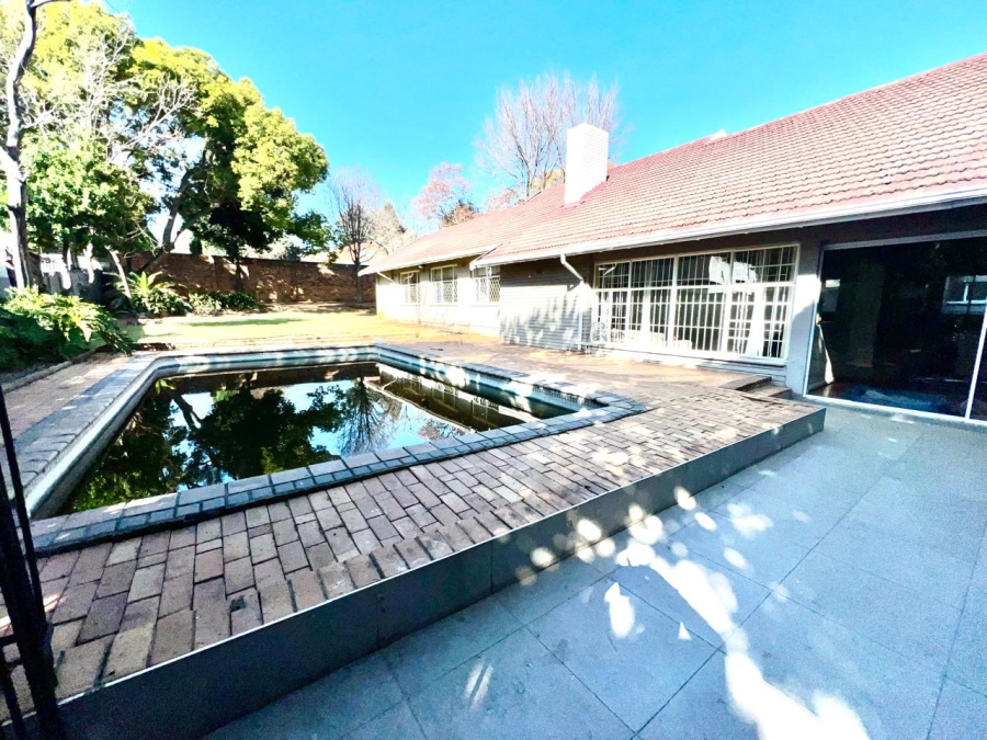 4 Bedroom Property for Sale in Savoy Estate Gauteng