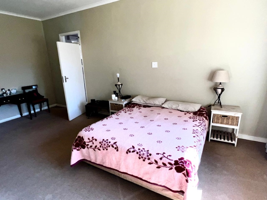 4 Bedroom Property for Sale in Savoy Estate Gauteng