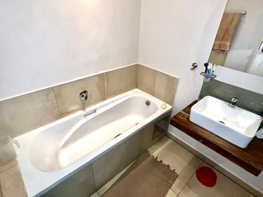4 Bedroom Property for Sale in Savoy Estate Gauteng