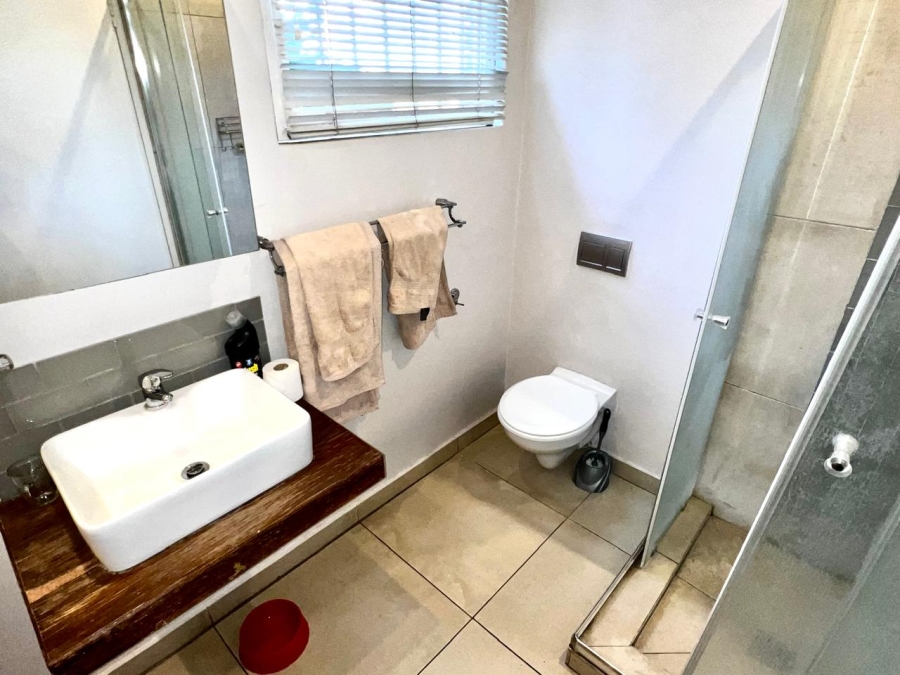 4 Bedroom Property for Sale in Savoy Estate Gauteng