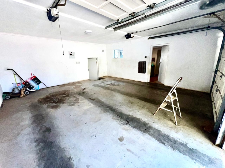 4 Bedroom Property for Sale in Savoy Estate Gauteng