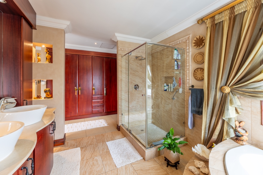 4 Bedroom Property for Sale in Broadacres Gauteng
