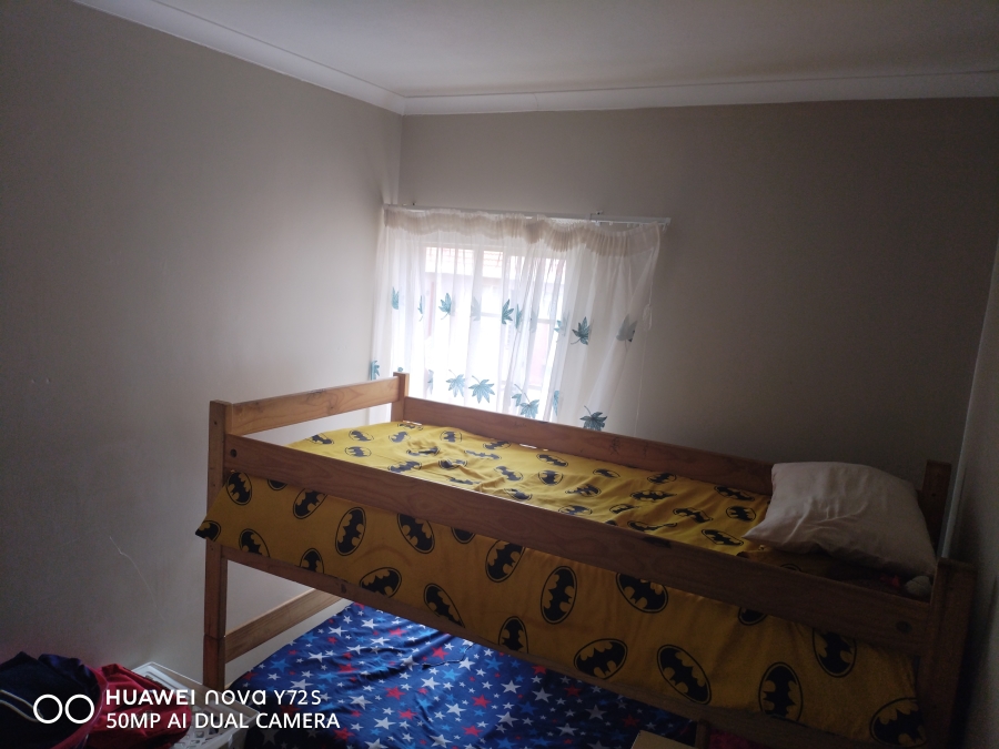 2 Bedroom Property for Sale in Kosmosdal Gauteng