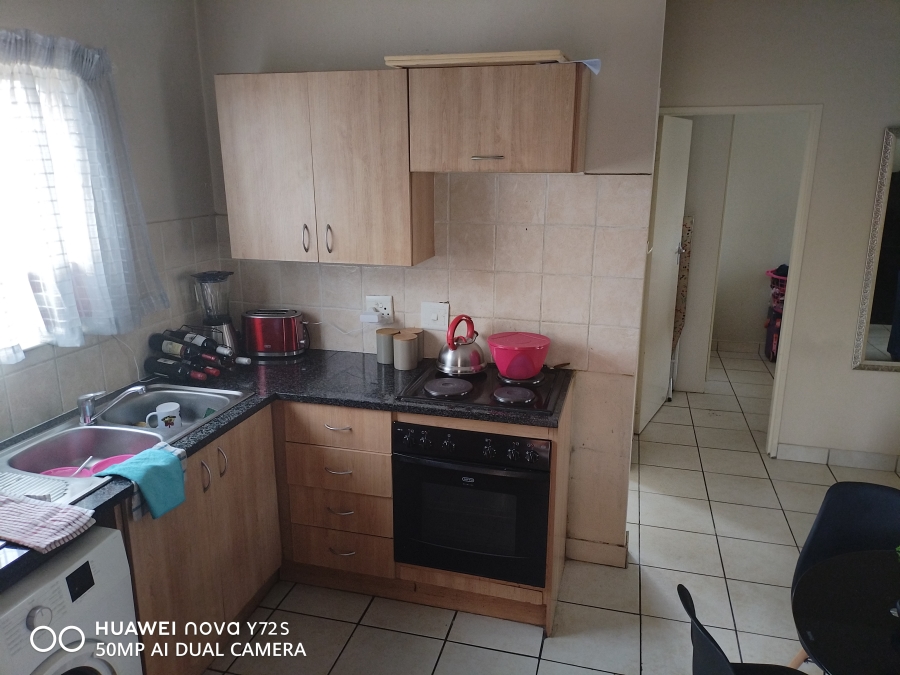 2 Bedroom Property for Sale in Kosmosdal Gauteng