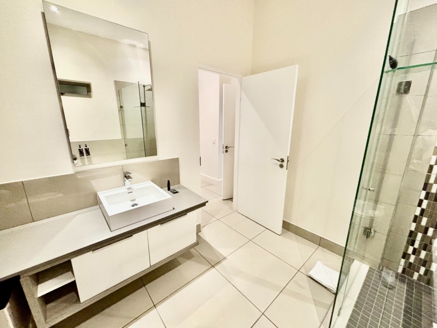 To Let 2 Bedroom Property for Rent in Rosebank Gauteng