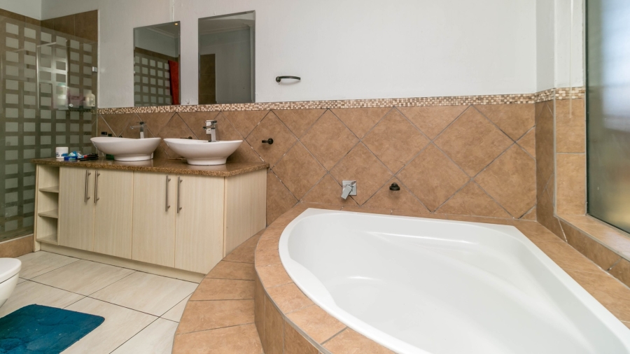 4 Bedroom Property for Sale in Randpark Ridge Gauteng