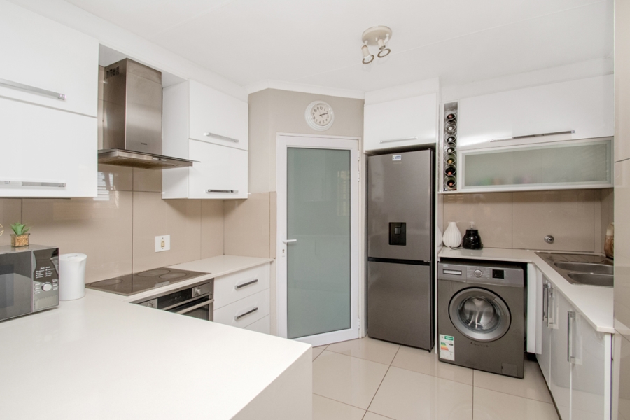 2 Bedroom Property for Sale in Halfway Gardens Gauteng