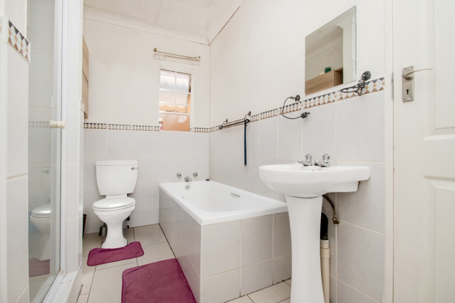 2 Bedroom Property for Sale in Halfway Gardens Gauteng
