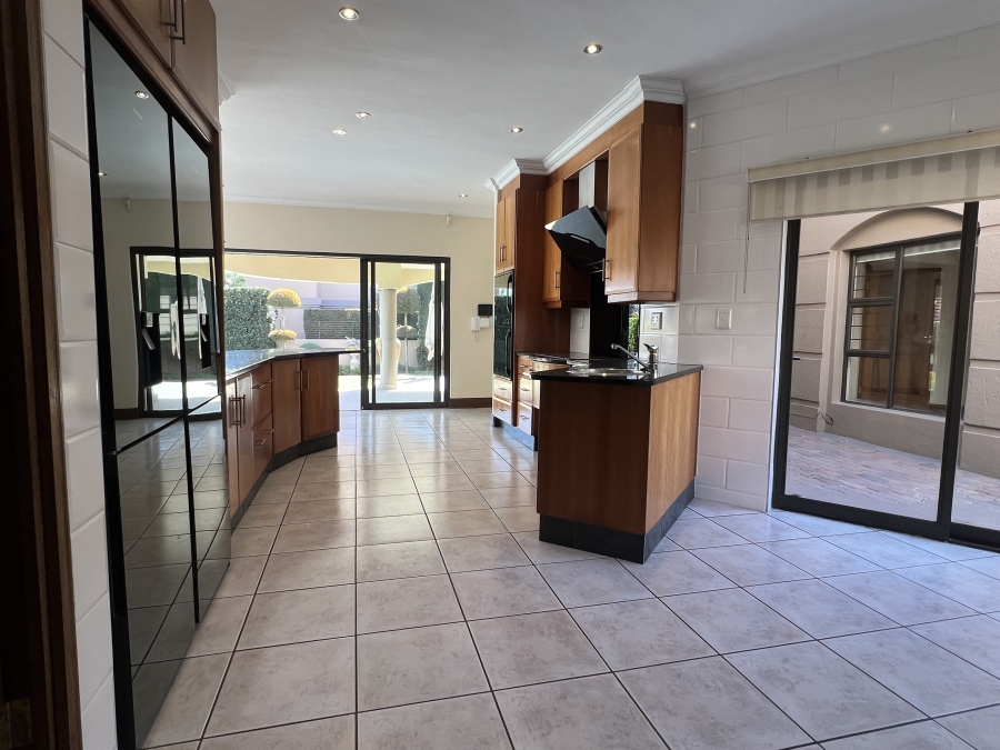 4 Bedroom Property for Sale in Bedfordview Gauteng