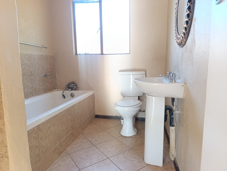 3 Bedroom Property for Sale in The Orchards Gauteng