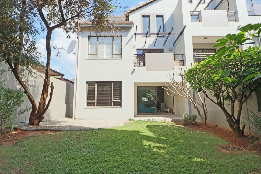 2 Bedroom Property for Sale in Bryanston Gauteng