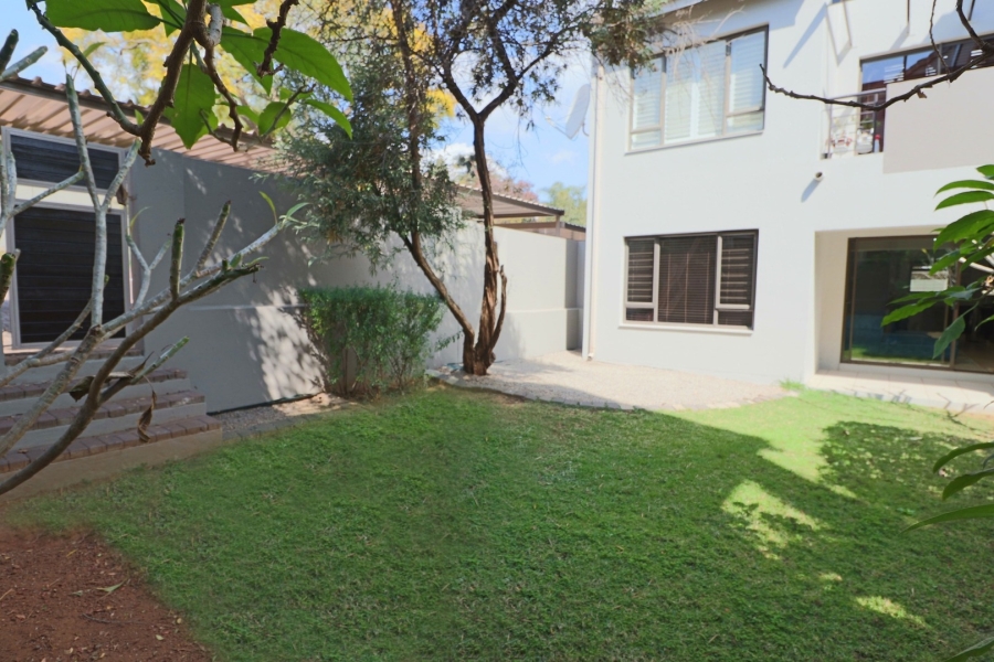 2 Bedroom Property for Sale in Bryanston Gauteng