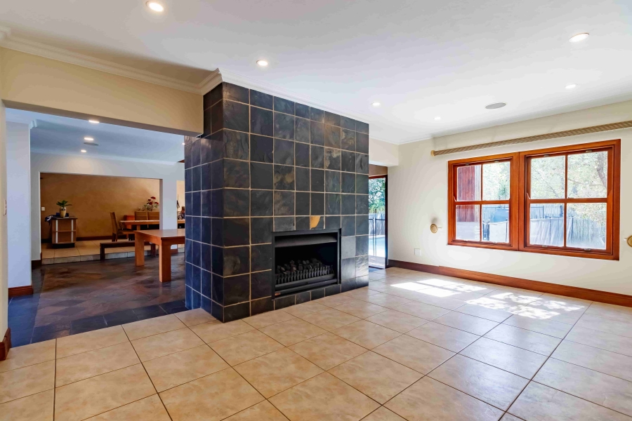 6 Bedroom Property for Sale in Carlswald Estate Gauteng