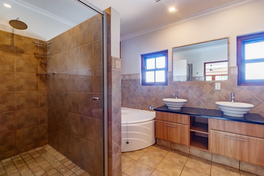 6 Bedroom Property for Sale in Carlswald Estate Gauteng