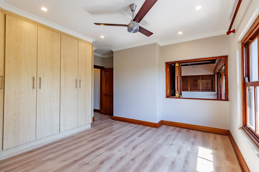 6 Bedroom Property for Sale in Carlswald Estate Gauteng
