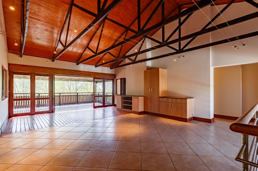 6 Bedroom Property for Sale in Carlswald Estate Gauteng