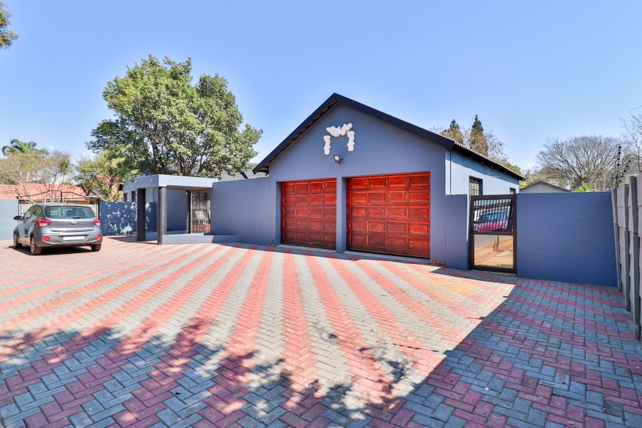 4 Bedroom Property for Sale in Brackenhurst Gauteng