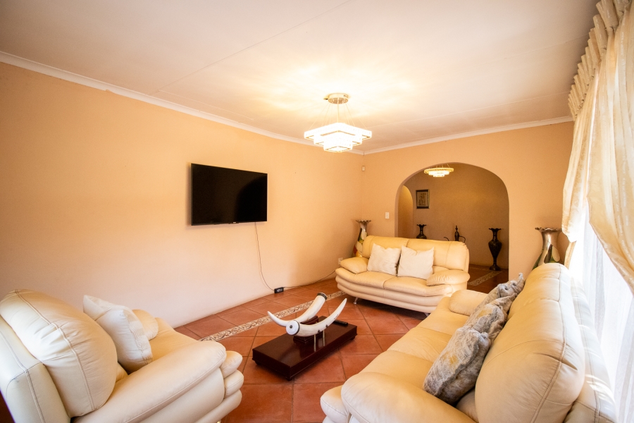 4 Bedroom Property for Sale in Brackenhurst Gauteng