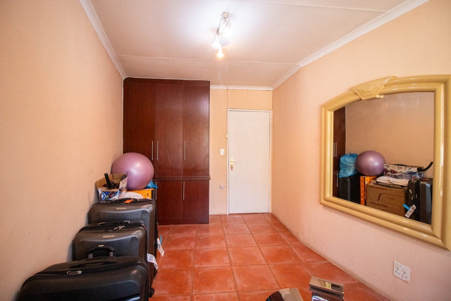 4 Bedroom Property for Sale in Brackenhurst Gauteng