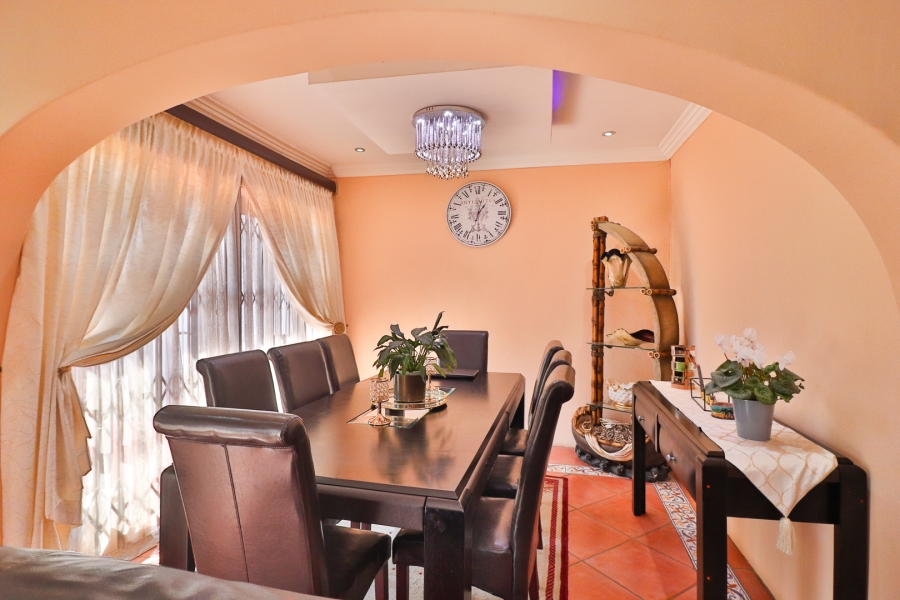4 Bedroom Property for Sale in Brackenhurst Gauteng
