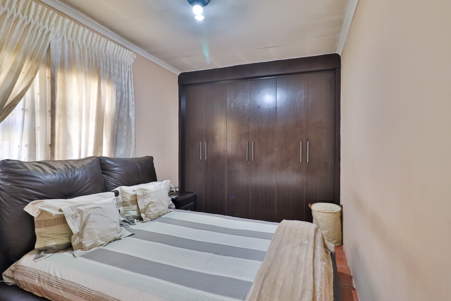 4 Bedroom Property for Sale in Brackenhurst Gauteng