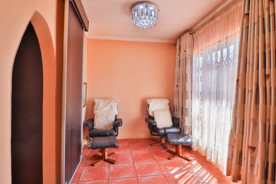 4 Bedroom Property for Sale in Brackenhurst Gauteng