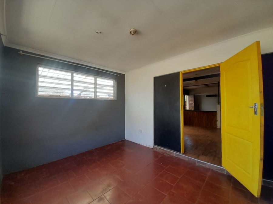 To Let 4 Bedroom Property for Rent in Kookrus Gauteng