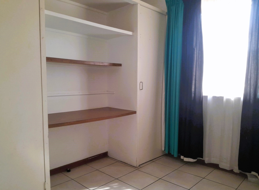 8 Bedroom Property for Sale in Glen Austin Gauteng