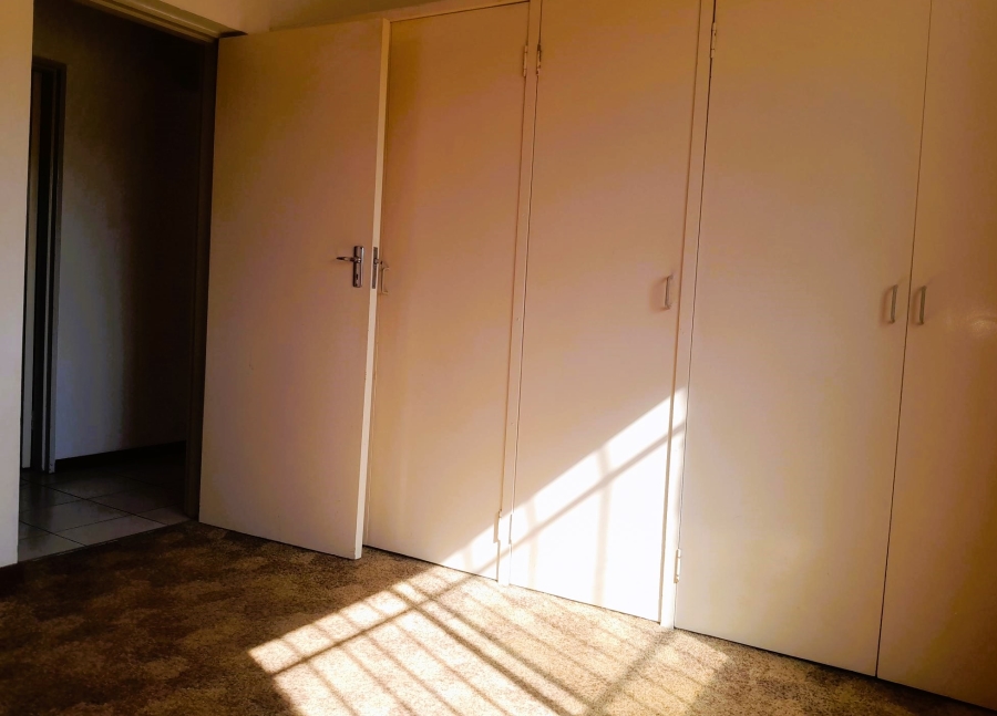8 Bedroom Property for Sale in Glen Austin Gauteng