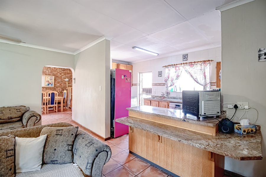 3 Bedroom Property for Sale in Waverley Gauteng