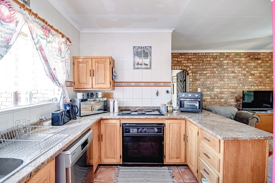 3 Bedroom Property for Sale in Waverley Gauteng