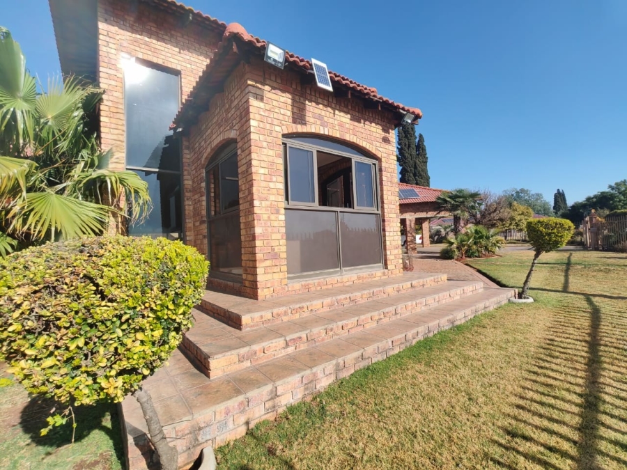4 Bedroom Property for Sale in Three Rivers East Gauteng