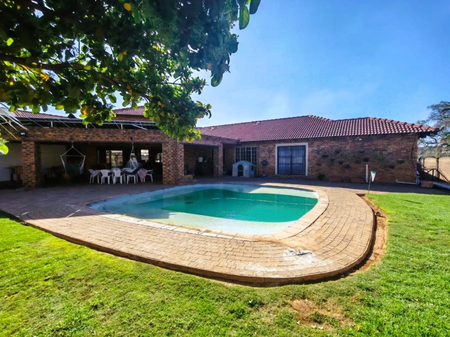 4 Bedroom Property for Sale in Three Rivers East Gauteng