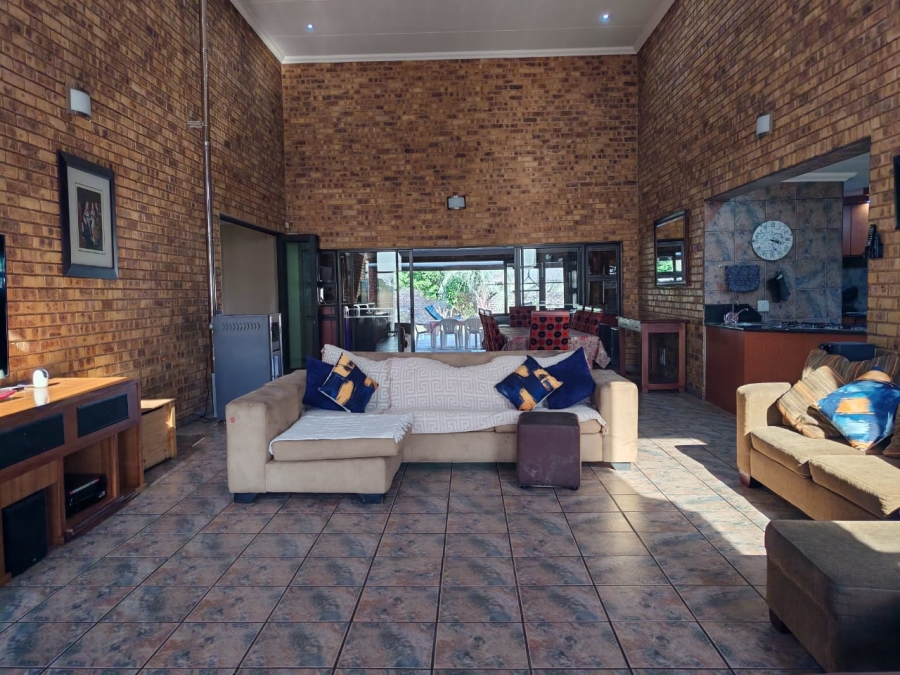 4 Bedroom Property for Sale in Three Rivers East Gauteng