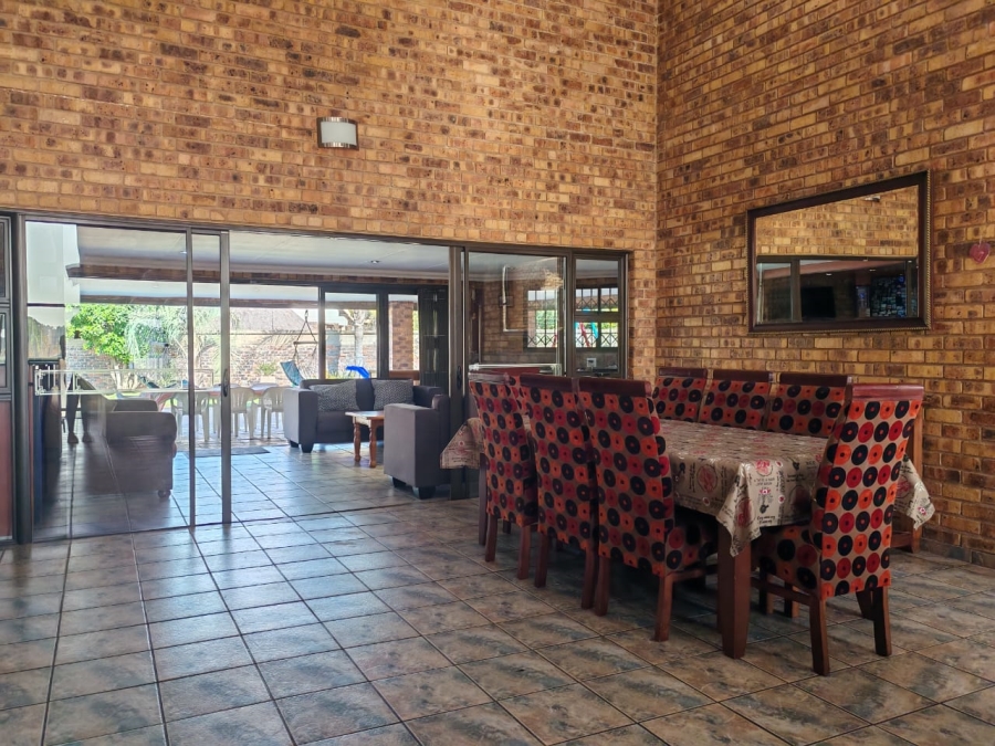 4 Bedroom Property for Sale in Three Rivers East Gauteng