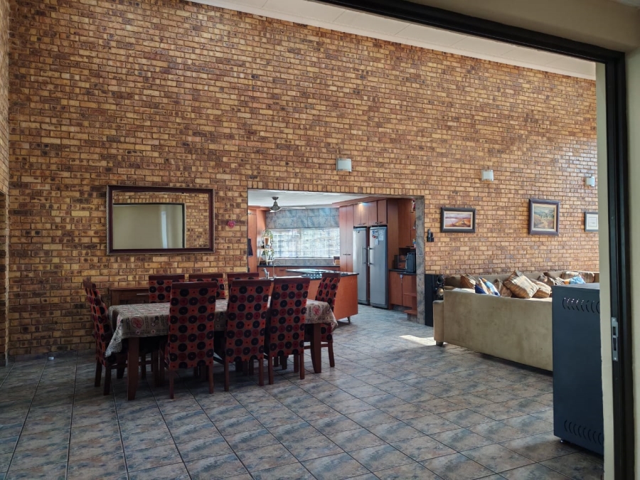 4 Bedroom Property for Sale in Three Rivers East Gauteng