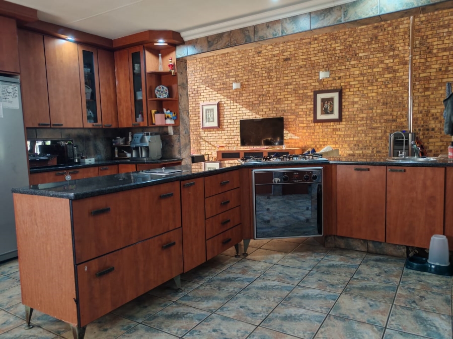 4 Bedroom Property for Sale in Three Rivers East Gauteng