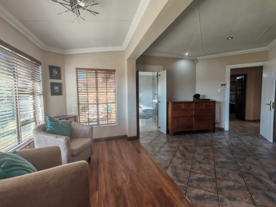 4 Bedroom Property for Sale in Three Rivers East Gauteng