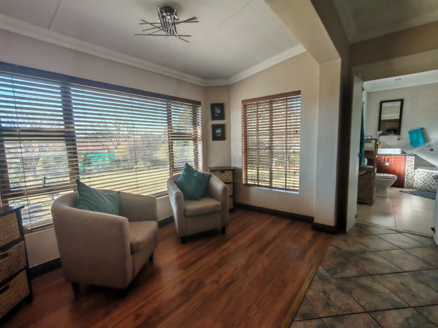 4 Bedroom Property for Sale in Three Rivers East Gauteng