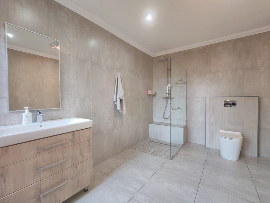4 Bedroom Property for Sale in Three Rivers East Gauteng