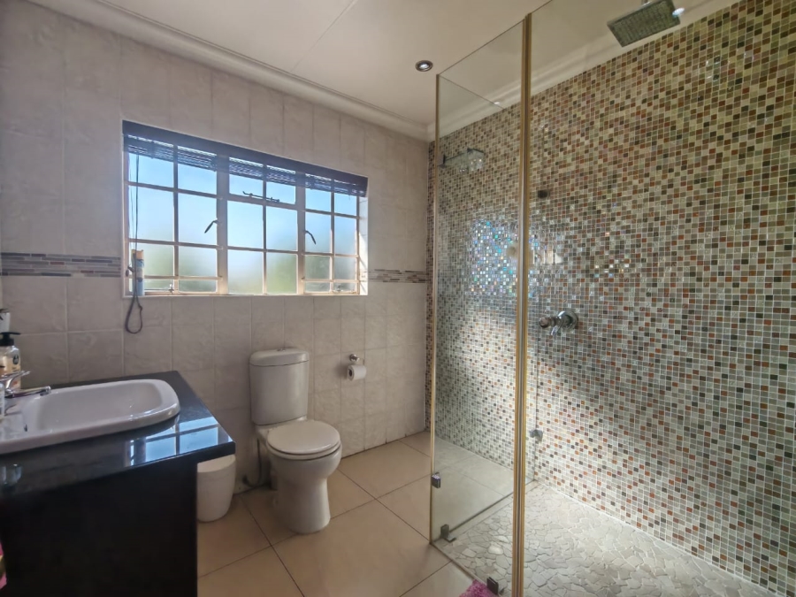 4 Bedroom Property for Sale in Three Rivers East Gauteng