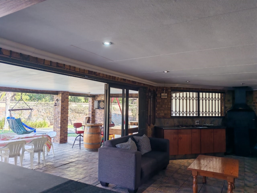 4 Bedroom Property for Sale in Three Rivers East Gauteng