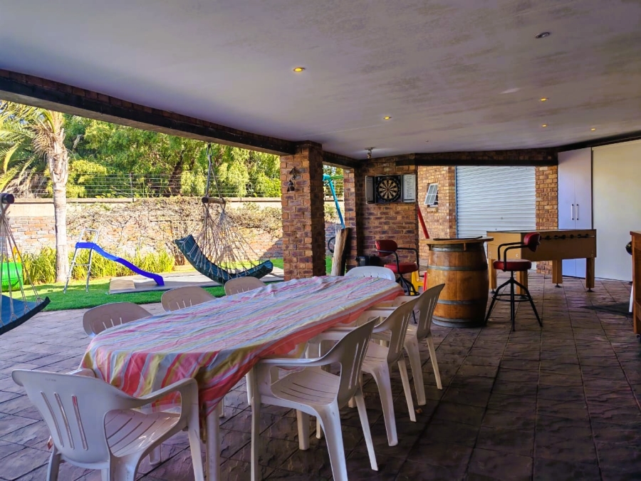 4 Bedroom Property for Sale in Three Rivers East Gauteng