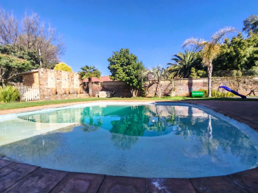 4 Bedroom Property for Sale in Three Rivers East Gauteng