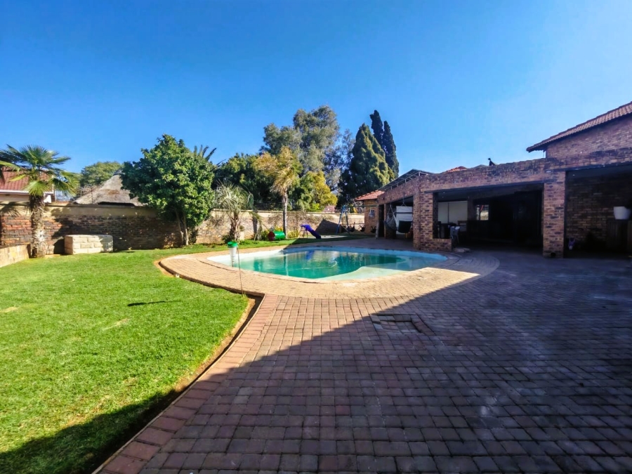 4 Bedroom Property for Sale in Three Rivers East Gauteng