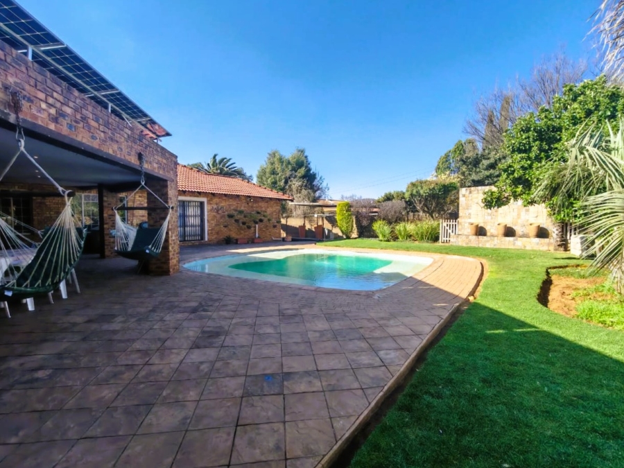4 Bedroom Property for Sale in Three Rivers East Gauteng